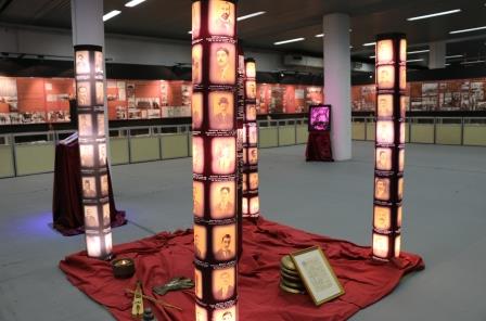 FOTIADIS.EKTHESI.GENIKI.IMG 3359