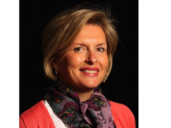 GAGA.ASHMINA.PNEYMONOLOGOS.KEFALAKI