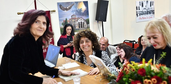 KATERINH.BIBLIO.ASLANIDOY.PROSFYGIA.8.11.2025 10