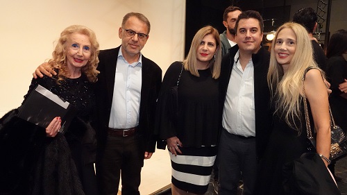 PSATHA.MARIA.KENT.GIANNHS.KATSARIDHS.ANNA.PANOS.NITSOY.LINA