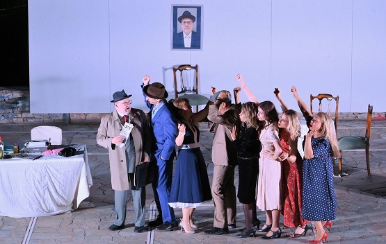 PSATHS.DHMHTRHS.ZHTEITAI.PSEFTHS.ARGYROYPOLH.THEATRO.BRHLISIA.6.7.2025.11 5