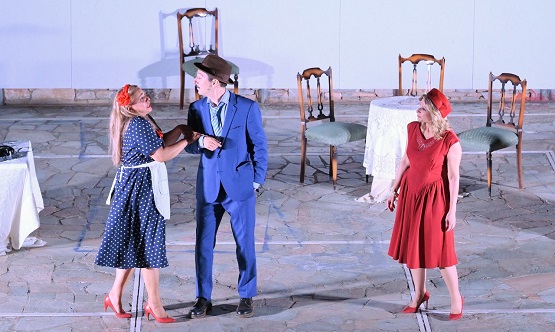 PSATHS.DHMHTRHS.ZHTEITAI.PSEFTHS.ARGYROYPOLH.THEATRO.BRHLISIA.6.7.2025.11 8