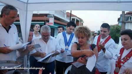 THRILORIO.PONTIKH.GASTRONOMIA.15.7.201714