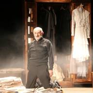 ΤΟ ΡΟΔΑΦΝΟΝ  του Κώστα Διαμαντίδη