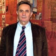 Τον καθηγητή Κώστα Φωτιάδη ευχαριστεί η Ένωση Ποντίων Πιερίας